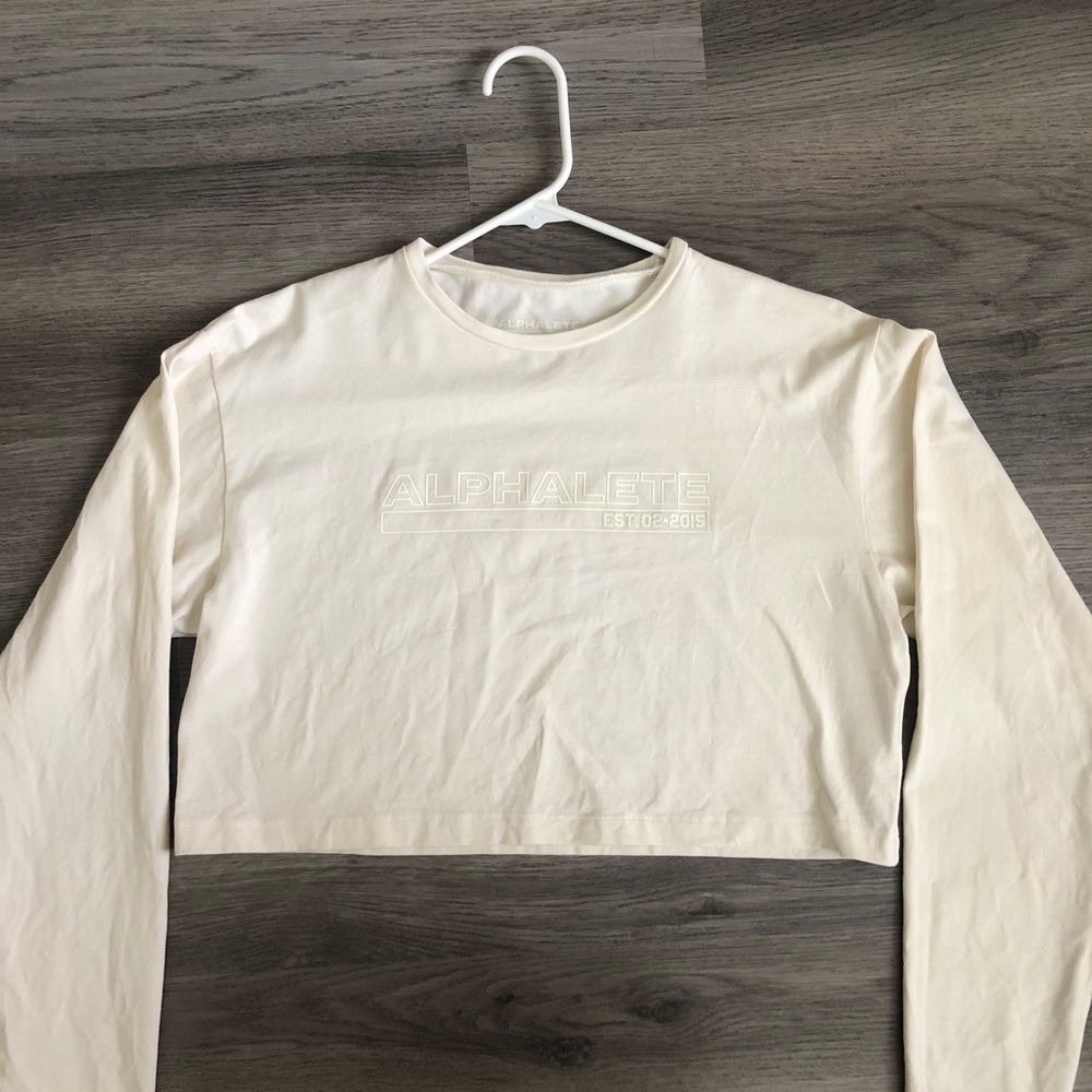 Alphalete Oversized Long-Sleeve Crop Top